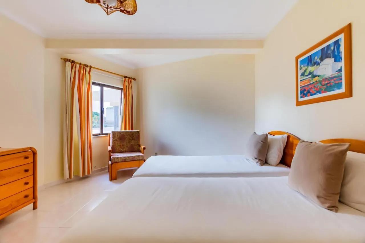 Apartment Steps Algarve @ Praia Da Falesia 300 Meters Albufeira